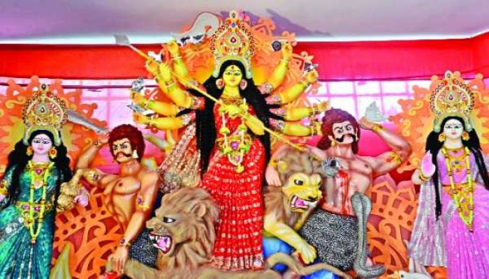 দুর্গাপূজার আনুষ্ঠানিকতা শুরু, আজ ষষ্ঠী 
