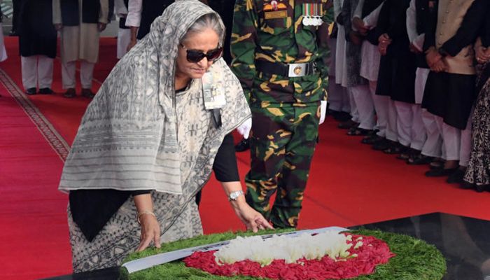 বঙ্গবন্ধু ও জাতীয় চার নেতার প্রতি প্রধানমন্ত্রীর শ্রদ্ধা