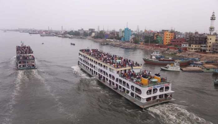দেশের সব রুটে নৌযান চলাচল শুরু
