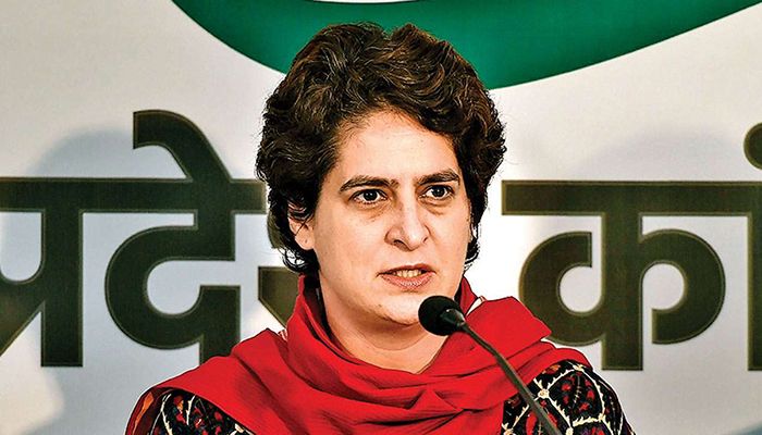 মোদি সরকার ভীতু, কটাক্ষ প্রিয়াঙ্কার