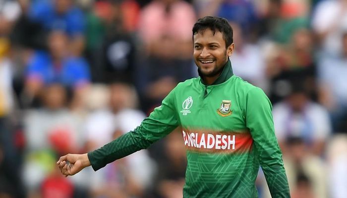 এবার ক্রিকেট অস্ট্রেলিয়ার দশক সেরা একাদশে সাকিব