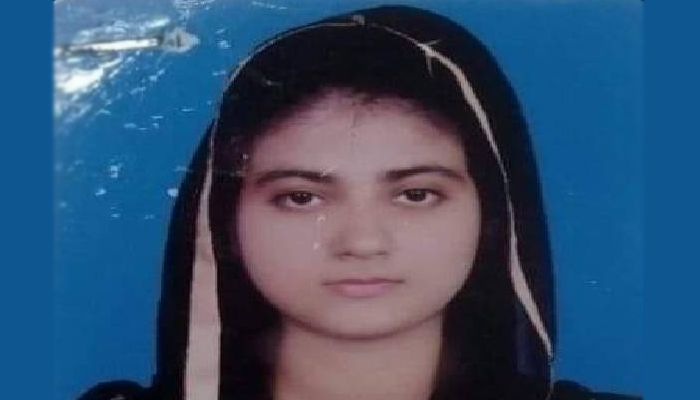 অধ্যক্ষের কক্ষে বিষপানে কলেজ ছাত্রীর মৃত্যু