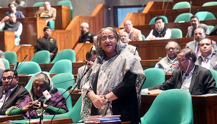 হাতে গড়া ছাত্রনেতাদের চলে যাওয়া দুঃখজনক: প্রধানমন্ত্রী