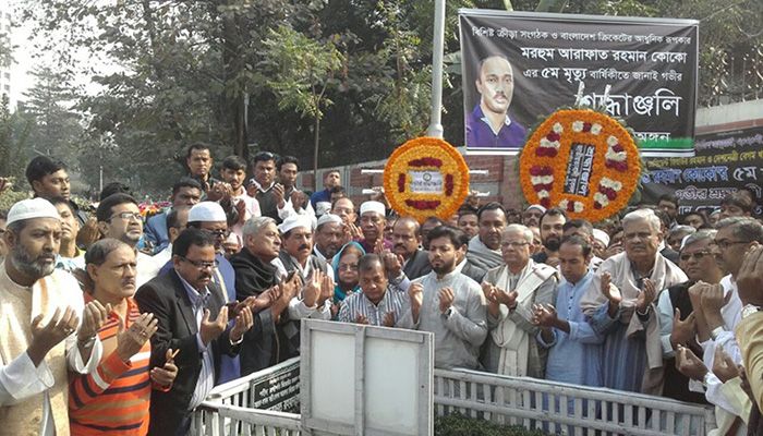 দুই মেয়র প্রার্থীসহ কোকোর কবর জিয়ারত করলেন ফখরুল