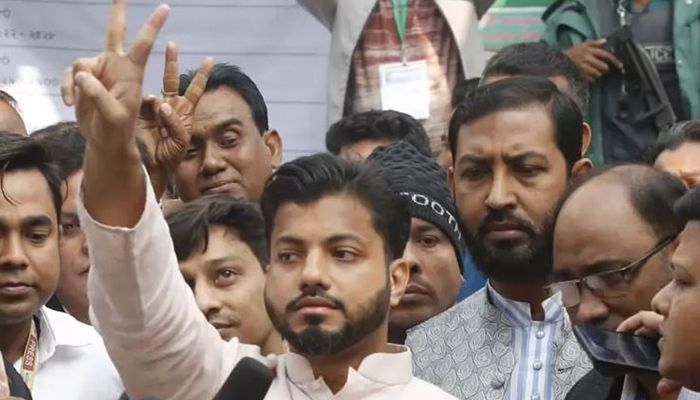 ছবিতে দুই সিটির ভোট