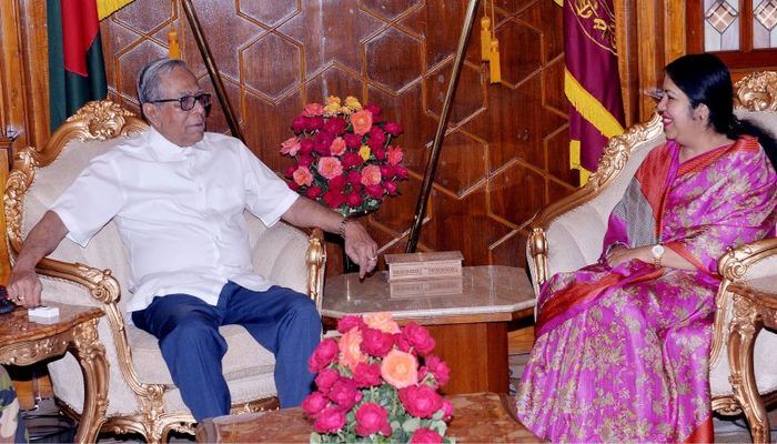 সংসদের বিশেষ অধিবেশনে ভাষণ দিবেন প্রণব মুখার্জি-বিদ্যা দেবী