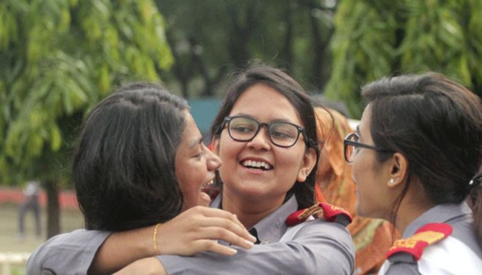 করোনায় পেছাতে পারে এসএসসির ফল প্রকাশ