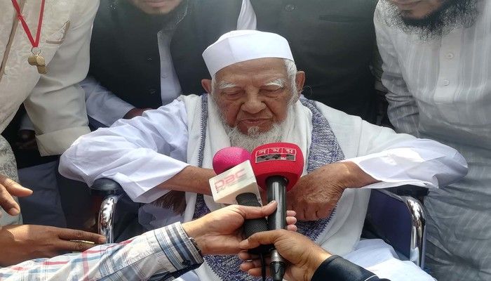 কাফেরদের যারা ক্ষমা করবেন তারাও কাফের: শফি