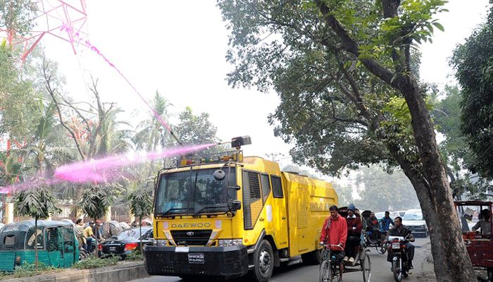 প্রতিদিন দুইবার জীবাণুনাশক ছিটাবে ডিএমপি