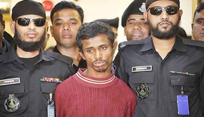 ঢাবি ছাত্রীকে ধর্ষণ: মজনুর বিরুদ্ধে চার্জশিট