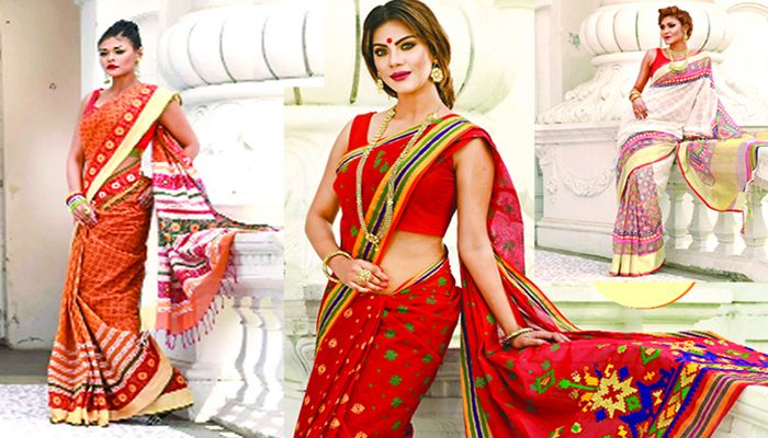 উৎসবে শাড়িতে নারী