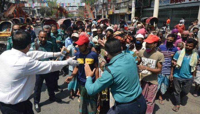 ‘লকডাউনে’ বিপর্যস্ত খেটে খাওয়া মানুষ