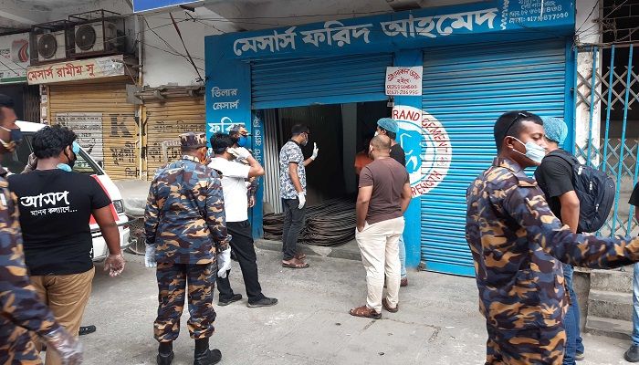  গোপালগঞ্জে ৮ ব্যবসা প্রতিষ্ঠানকে জরিমানা