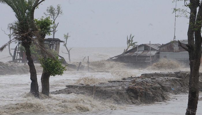 আমফানে দক্ষিণাঞ্চলের মৎস্যখাতে ১৮ কোটি টাকার ক্ষয়ক্ষতি