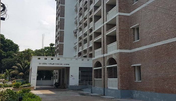 গোপালগঞ্জে আদালতের ৭ কর্মচারির বেতন বন্ধ 