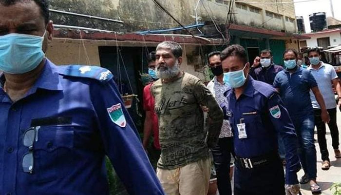 কারাগারে সাংবাদিক কাজল