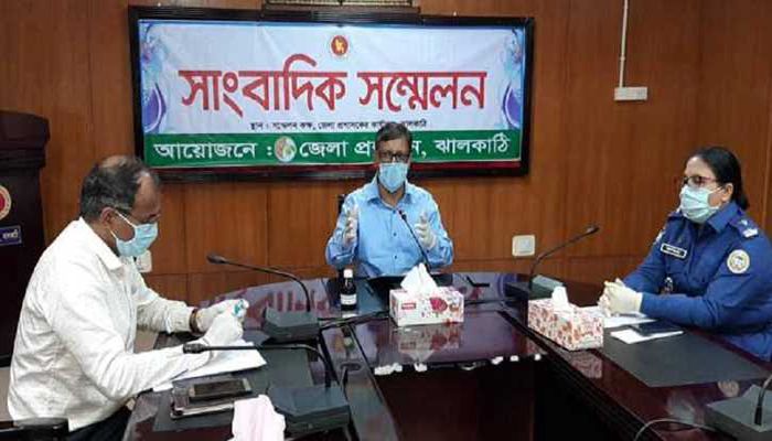 শারীরিক দূরত্ব বাড়াতে ছাতা ব্যবহারের পরামর্শ কৃষি সচিবের 