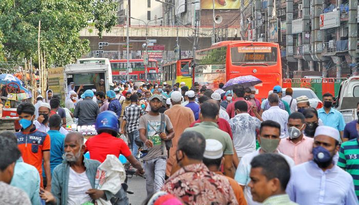 গণপরিবহনে স্বাস্থবিধি মানা নিয়ে অভিযোগ ও শঙ্কা