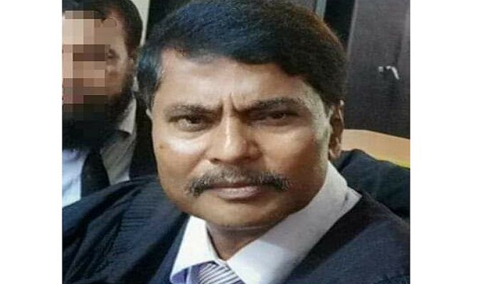 আইনজীবীর গলাকাটা লাশ উদ্ধার