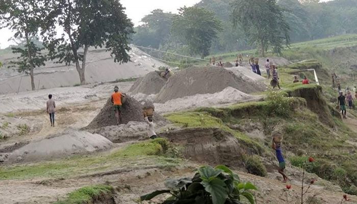 ময়মনসিংহে বালু মহাল নিয়ে এসি-ল্যান্ডের গড়িমসি