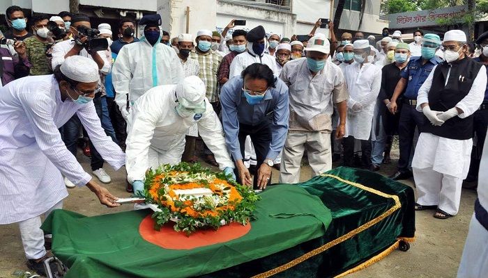 প্রধানমন্ত্রীর ভাবি শাহান আরা আব্দুল্লাহর দাফন সম্পন্ন