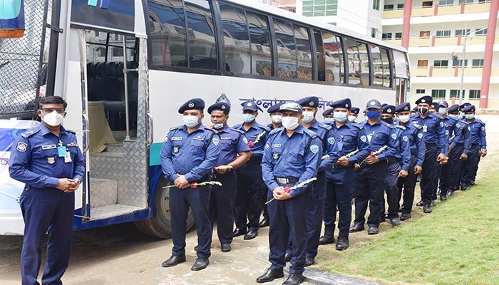 প্লাজমা দিয়েছেন কুমিল্লার ২৭ পুলিশ সদস্য