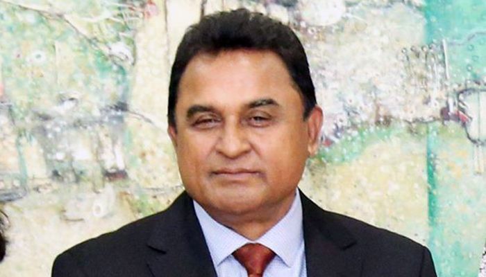 চিকিৎসার জন্য লন্ডনে অর্থমন্ত্রী