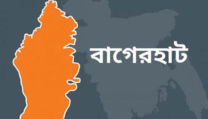 বাগেরহাটে ছাদ ভাঙতে গিয়ে ৪ শ্রমিক আহত