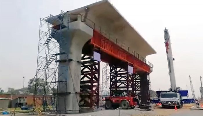 থমকে পড়েছে উন্নয়ন কার্যক্রম