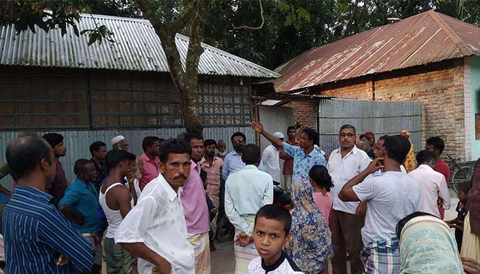 দেবীগঞ্জে মিথ্যা মামলায় প্রতিবেশীকে ফাঁসানোর অভিযোগ