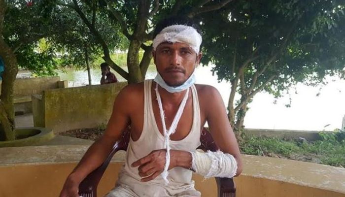 ‘মিথ্যা মামলা দিয়ে’ প্রবাসীর হ্যাচারি দখলের চেষ্টা