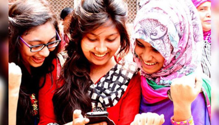 একাদশে পছন্দের কলেজ পেলো প্রায় ১৩ লাখ
