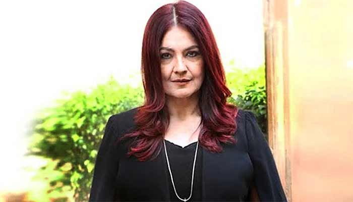 এবার খুন ও ধর্ষণের হুমকি পেলেন পূজা ভাট