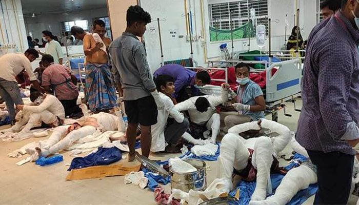 মসজিদে এসি বিস্ফোরণ: মৃতের সংখ্যা বেড়ে ১৬