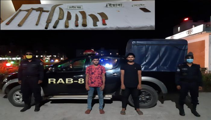 অস্ত্র ও ইয়াবাসহ দুই কিশোর অপরাধী গ্রেফতার