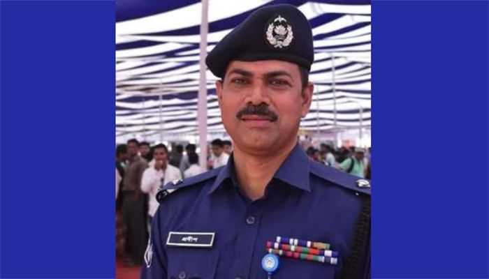ওসি প্রদীপসহ ৪১ জনের বিরুদ্ধে মামলা