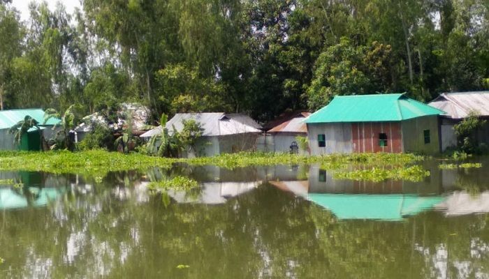 ধরলার পানি বিপদসীমার ওপরে