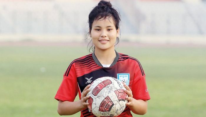 বিশ্ব কাপানো ‘ম্যাজিককন্যা’ মনিকা চাকমা