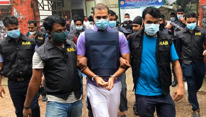 সাবেক ওসি প্রদীপকে চট্টগ্রামে নেয়া হয়েছে