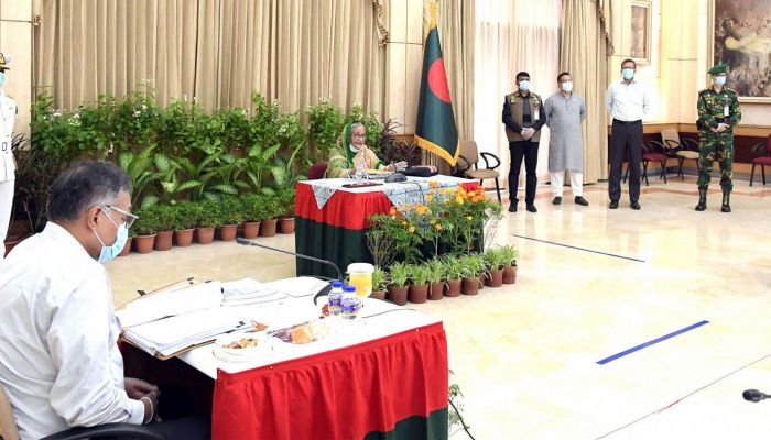 শপথের ১৫ দিনের মধ্যে সিটি মেয়ররা দায়িত্ব পাবেন