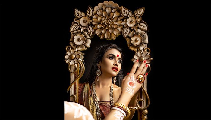 আয়নাকাহন