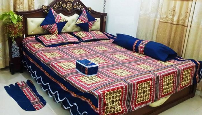 চাদরের ভিন্নতায় নান্দনিক ঘর