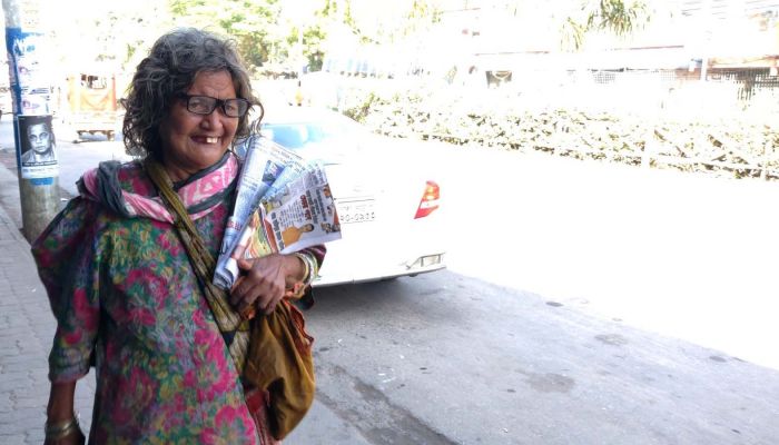 মানবিক নারী হকার ‘খুকি’র পাশে প্রধানমন্ত্রী