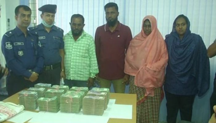 কক্সবাজারে লুট হওয়া টাকা উদ্ধার, আটক ৩