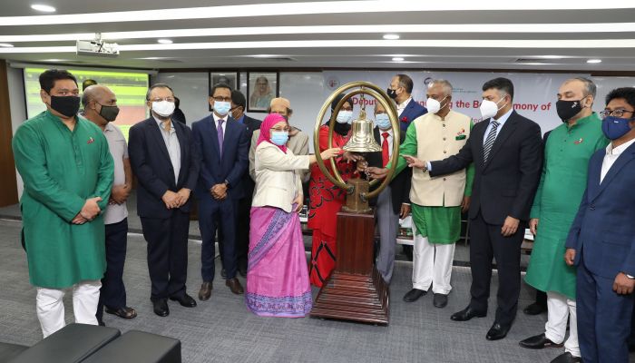 পুঁজিবাজারে রবির যাত্রা শুরু 