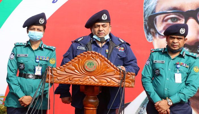 পুলিশ বাহিনীকে আগে মাদকমুক্ত করতে চাই: আইজিপি