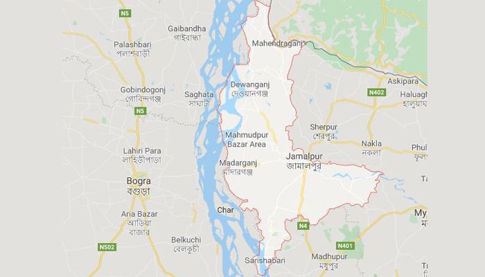 বিয়ের দাবিতে নানার বাড়িতে নাতনির অনশন