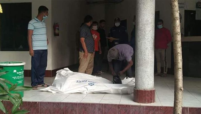 কক্সবাজার জেলা পরিষদের বাংলোতে অফিস সহকারীর লাশ