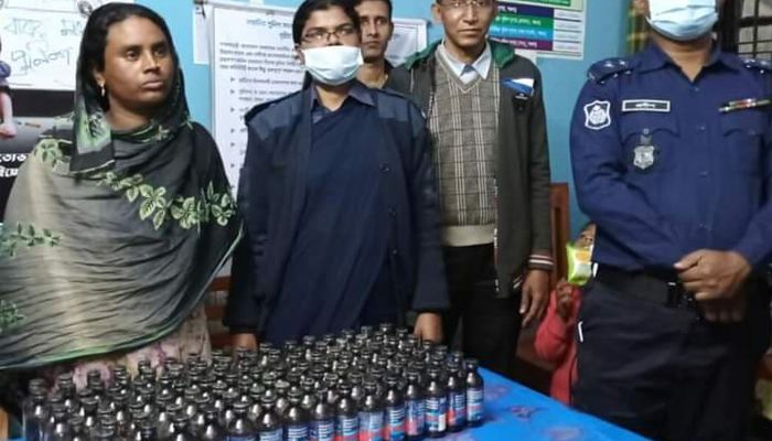  পঞ্চগড়ে ফেনসিডিলসহ নারী আটক