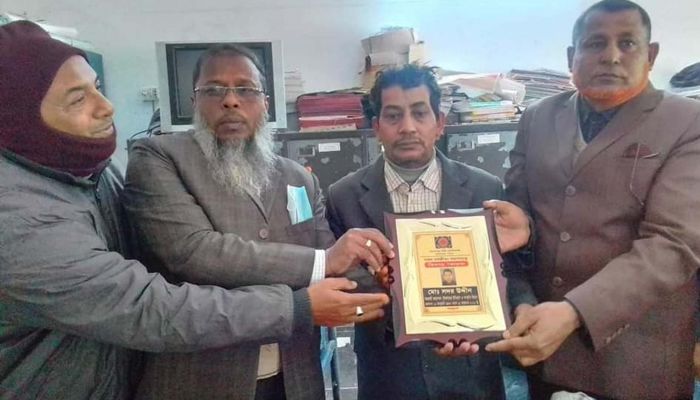 শিক্ষকতার শেষ দিনই হলো জীবনের শেষ দিন